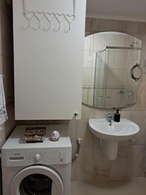 בודווה Holiday Home Apartment מראה חיצוני תמונה