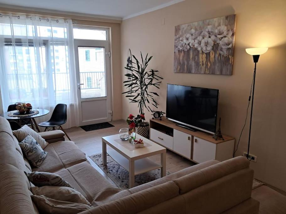 בודווה Holiday Home Apartment מראה חיצוני תמונה