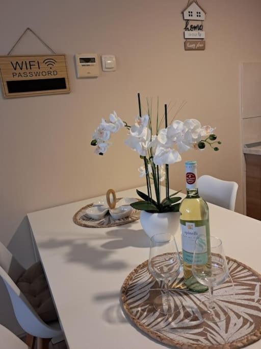 בודווה Holiday Home Apartment מראה חיצוני תמונה